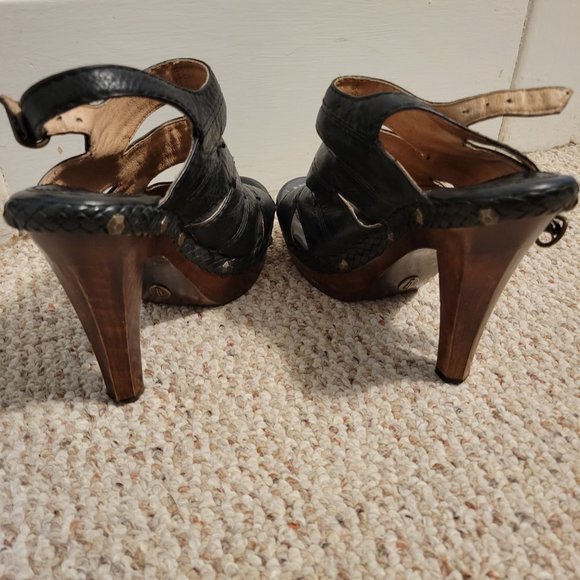 Frye Black Women's Dara Campus Stitch Sandals - Picture 4 of 6
